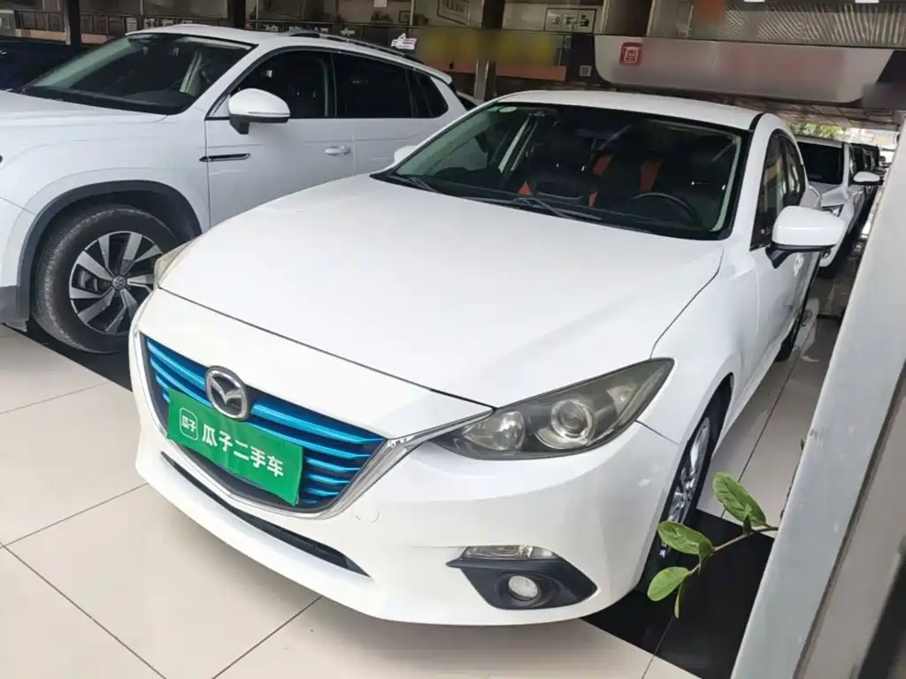 Mazda 3 Axela — миниатюра 2