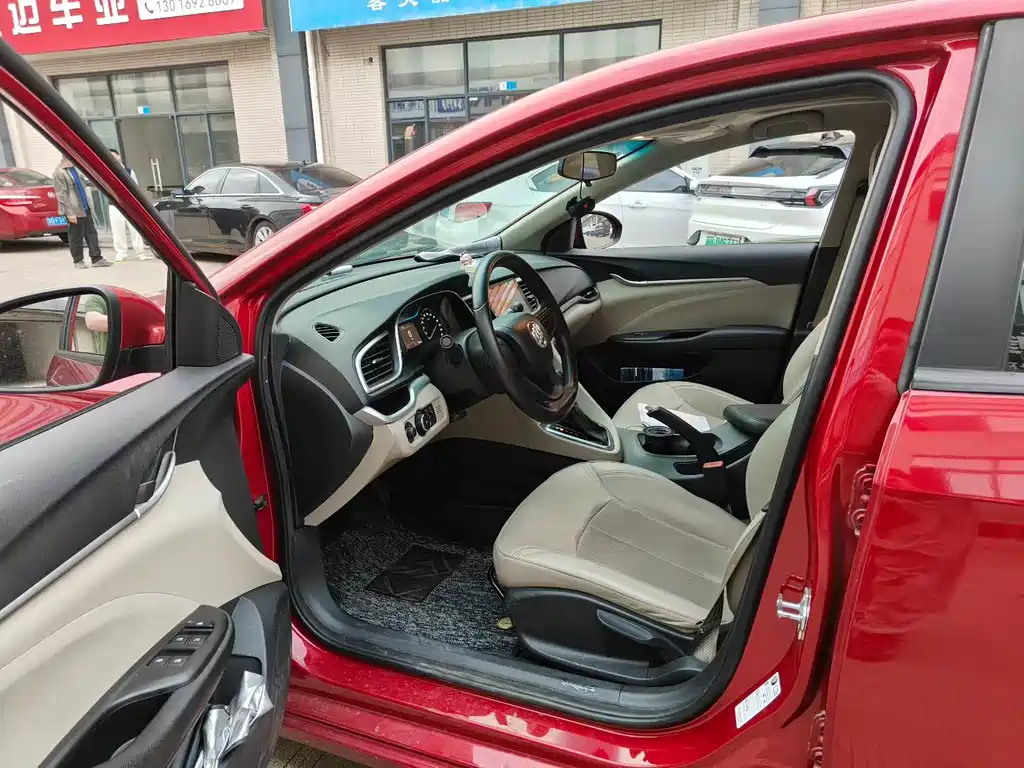 Buick Excelle — миниатюра 4