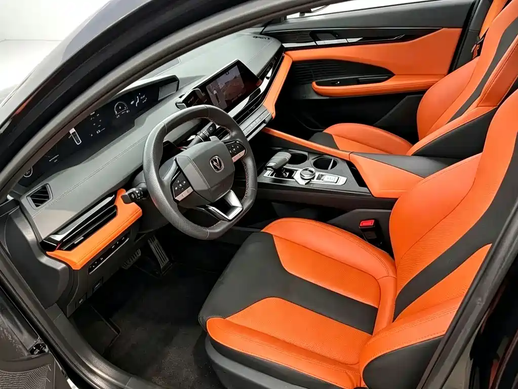Changan UNI-V — миниатюра 4