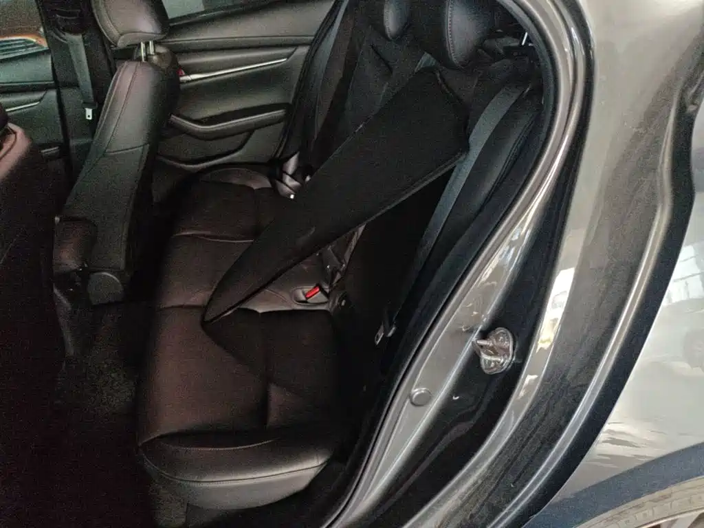 Mazda 3 Axela — миниатюра 17