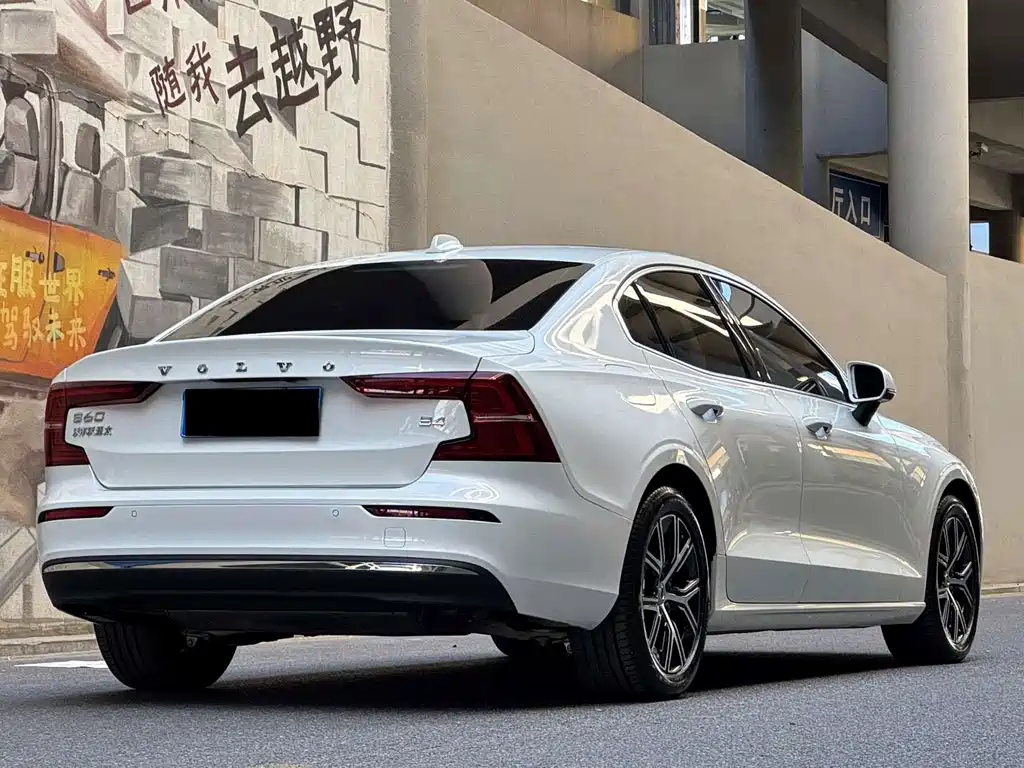 Volvo S60 — миниатюра 5