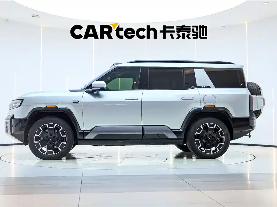 Fangchengbao Leopard 8 8 2025 Flagship 6 мест