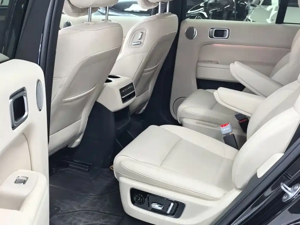 Li Auto Li L8 — миниатюра 11