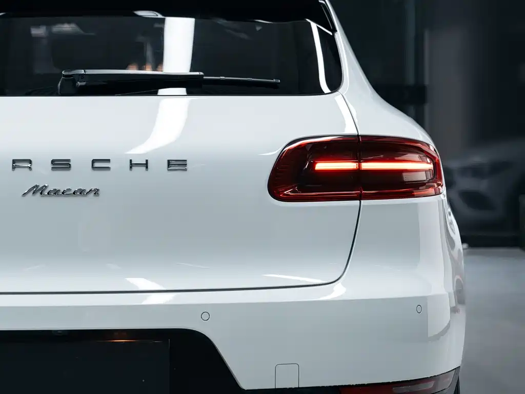 Porsche Macan — миниатюра 6
