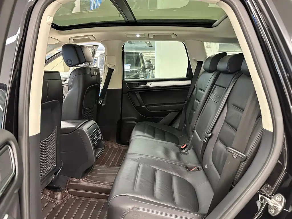 Volkswagen Touareg — миниатюра 14