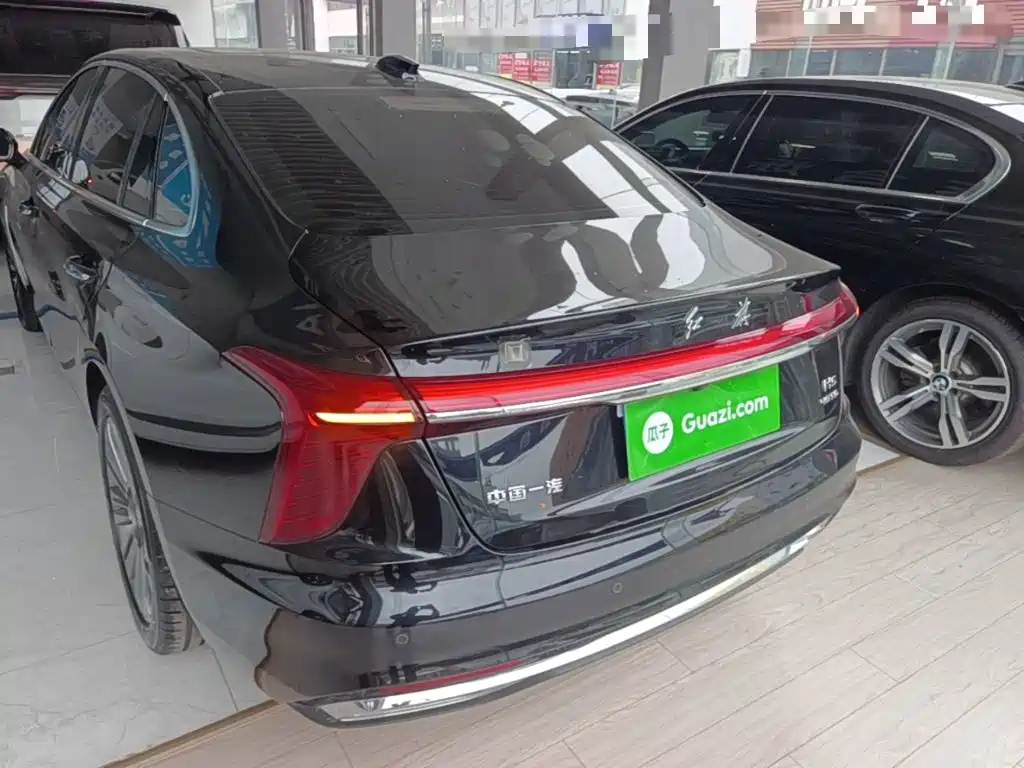 Hongqi Hongqi H5 — миниатюра 6