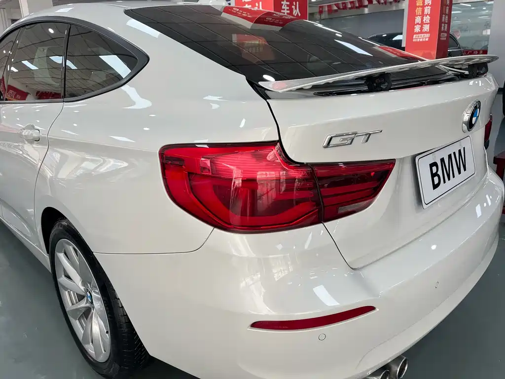 BMW 3 Series GT — миниатюра 6