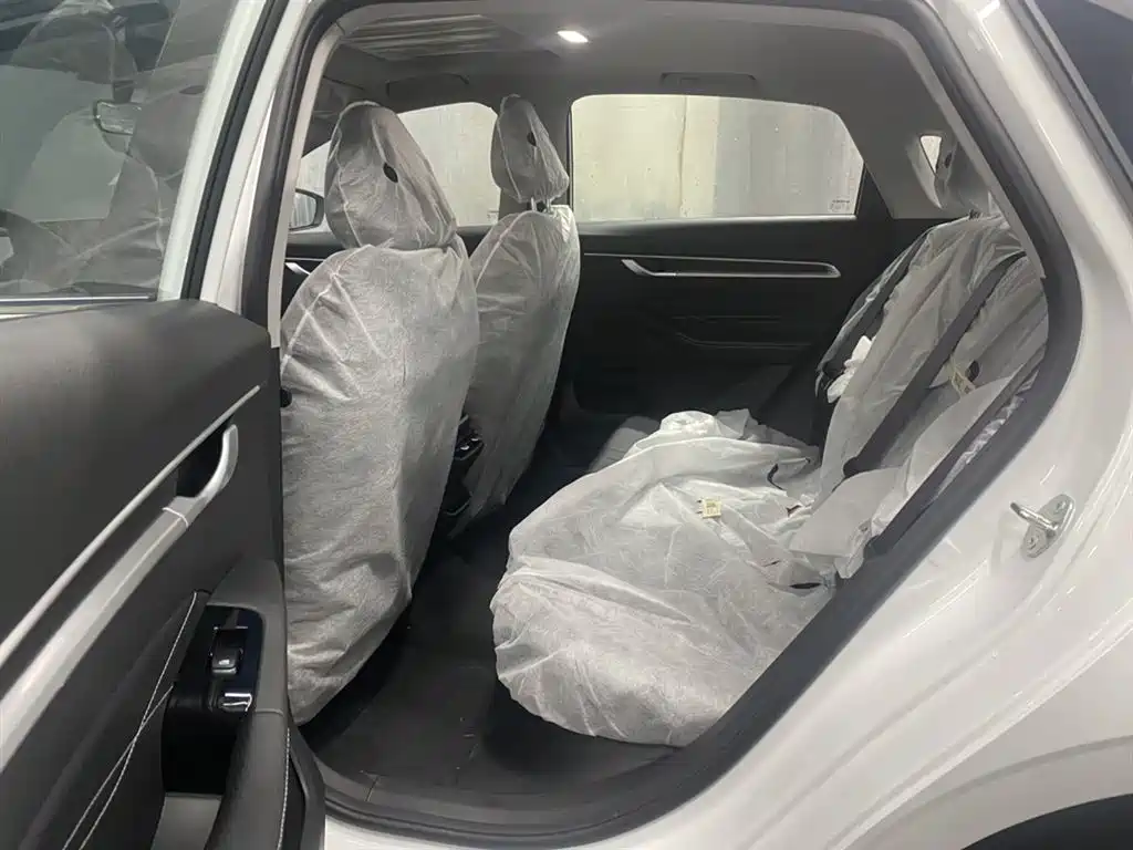 Geely Emgrand 2026 400 1.5L CVT