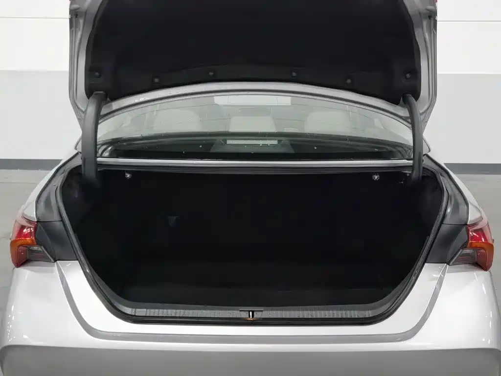 Toyota Avalon — миниатюра 16