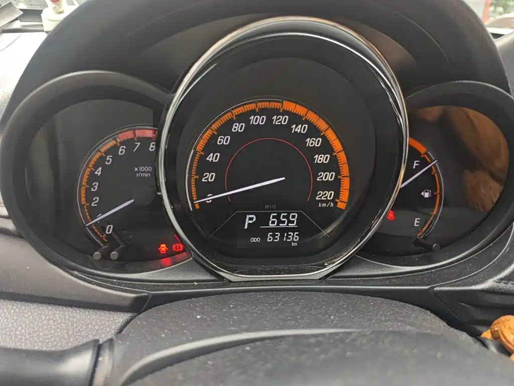 Toyota Yaris L — миниатюра 13