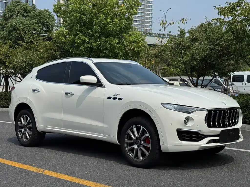 Maserati Levante — миниатюра 3