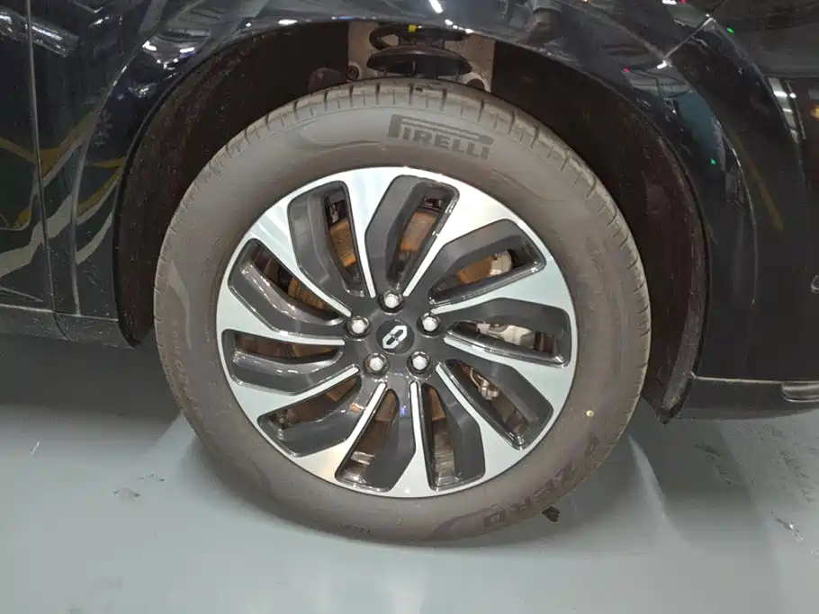 Aito M7 2024 1.5T Plus 5 мест