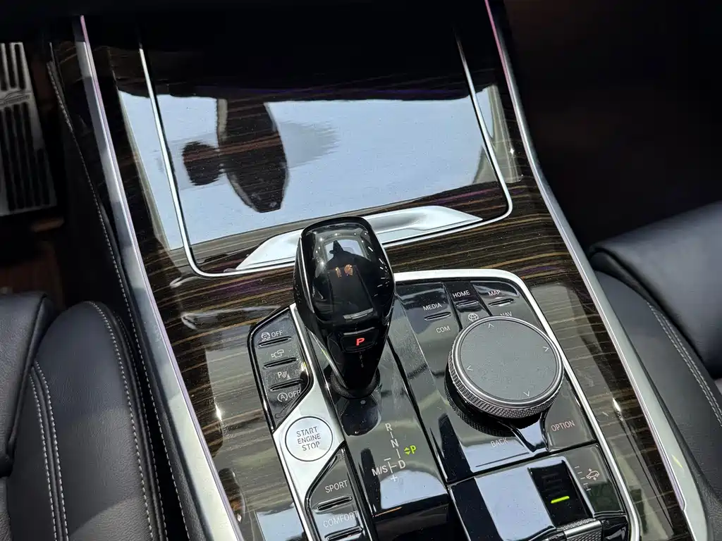 BMW X7 — миниатюра 12
