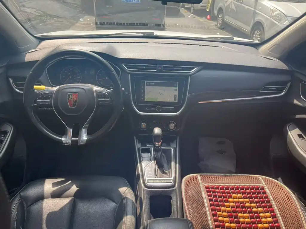 Roewe RX3 — миниатюра 5