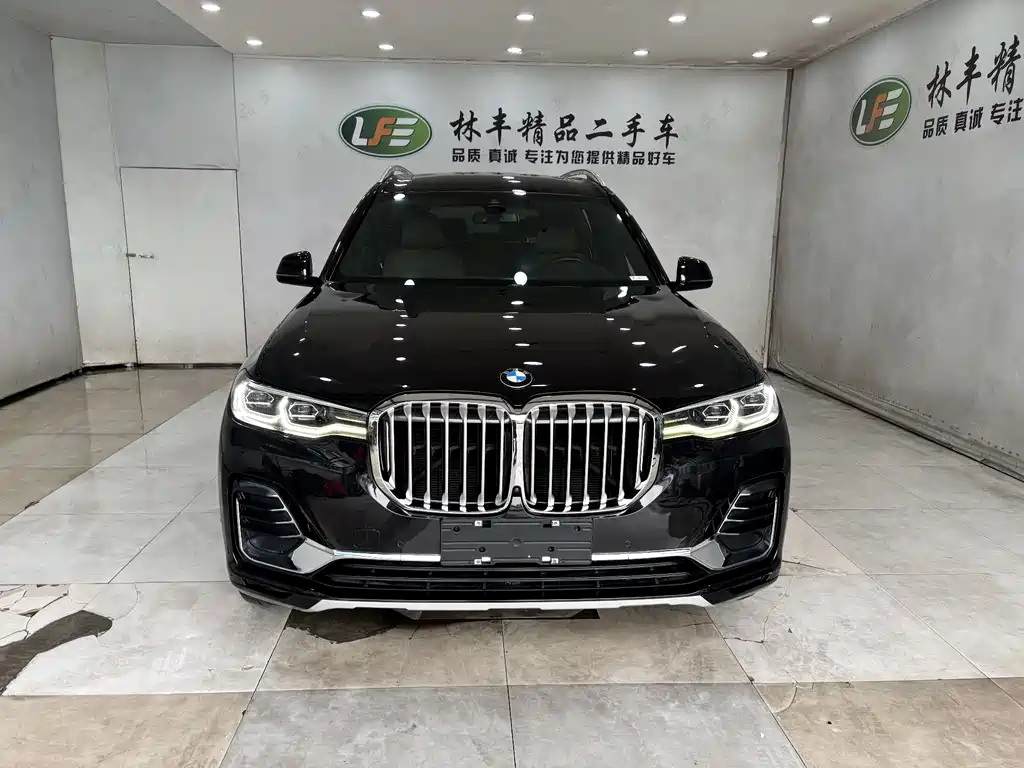 BMW X7 2021 xDrive40i Lead Luxury