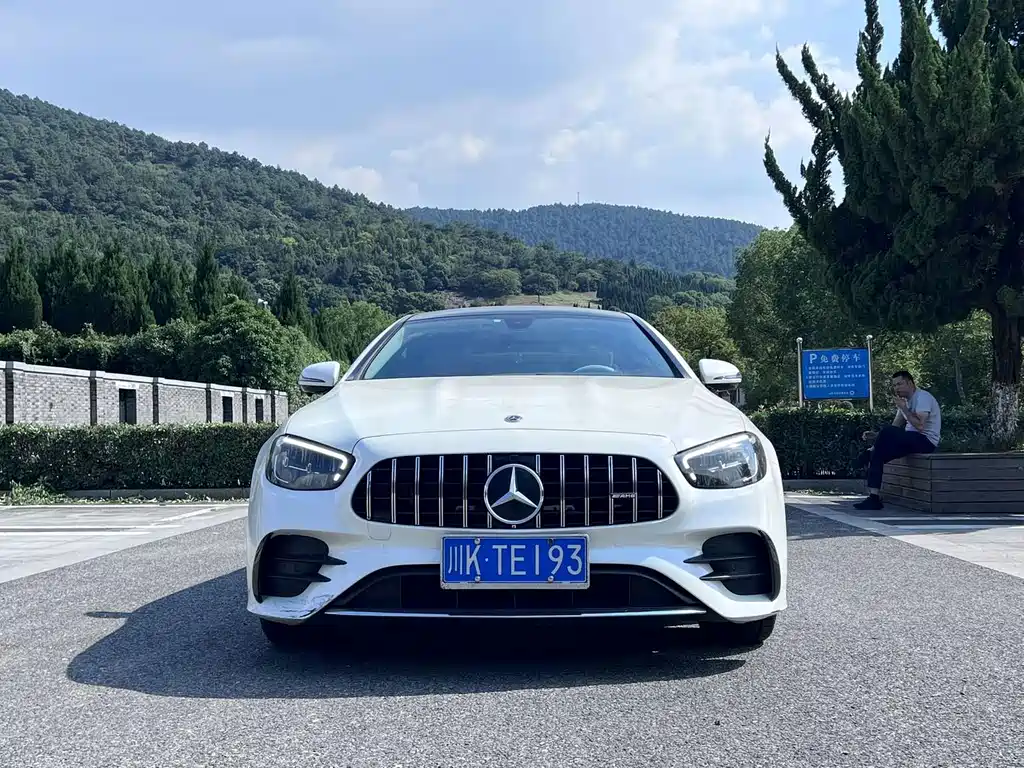 Mercedes-Benz E-Class (Import) — миниатюра 2