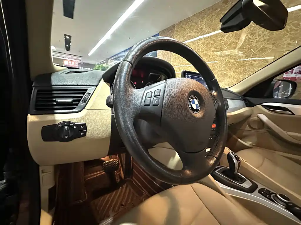 BMW X1 — миниатюра 15