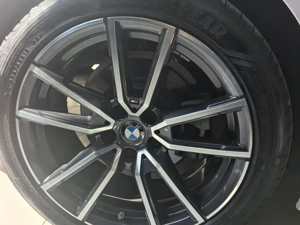 BMW 3 Series — миниатюра 14