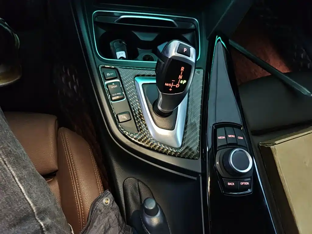 BMW 3 Series — миниатюра 14