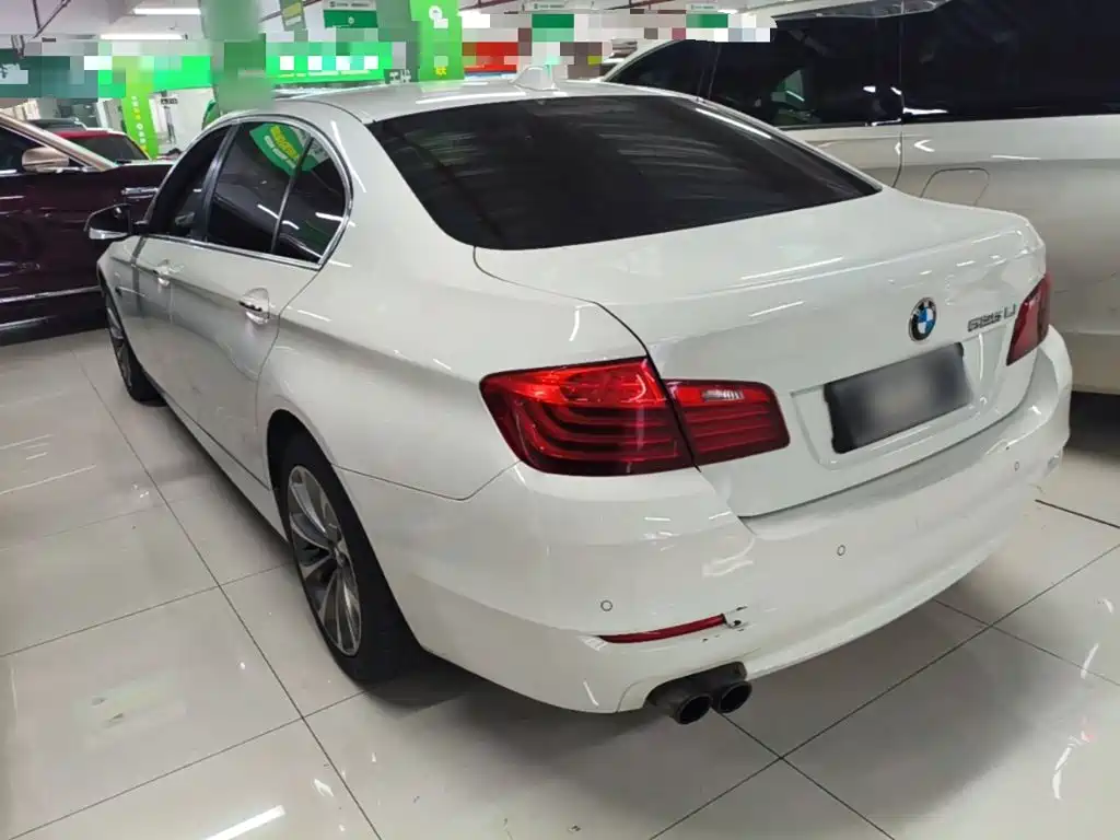 BMW 5 Series — миниатюра 5