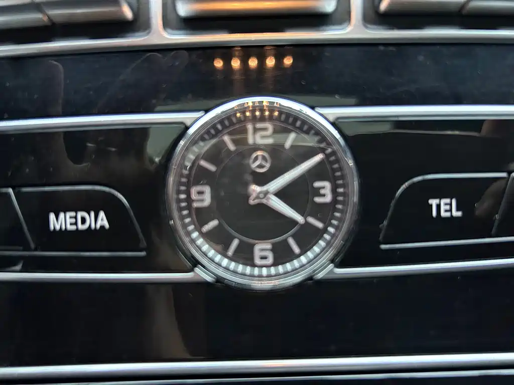 Mercedes-Benz E-Class — миниатюра 29