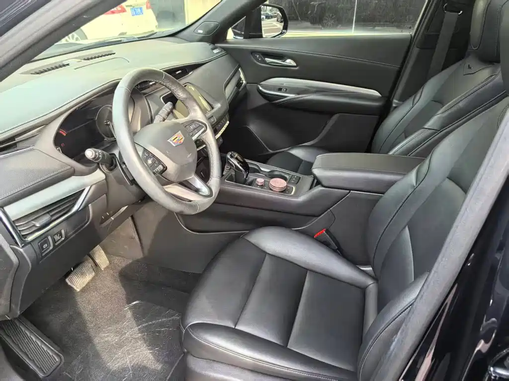Cadillac XT4 — миниатюра 4