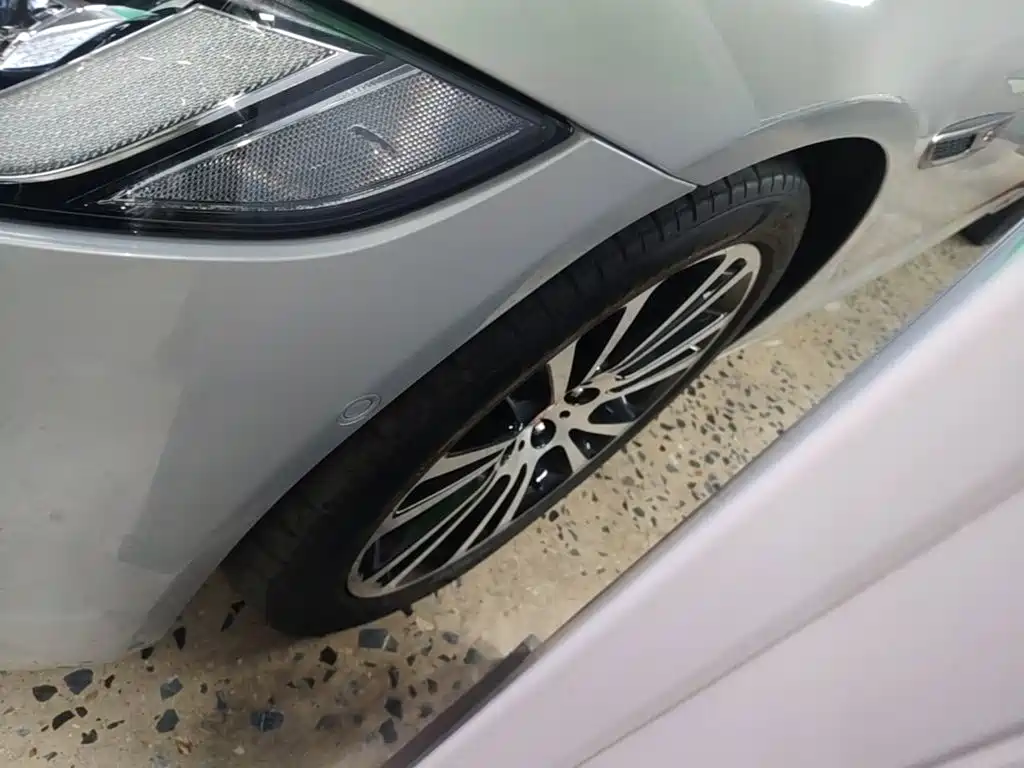 Jaguar XFL — миниатюра 23