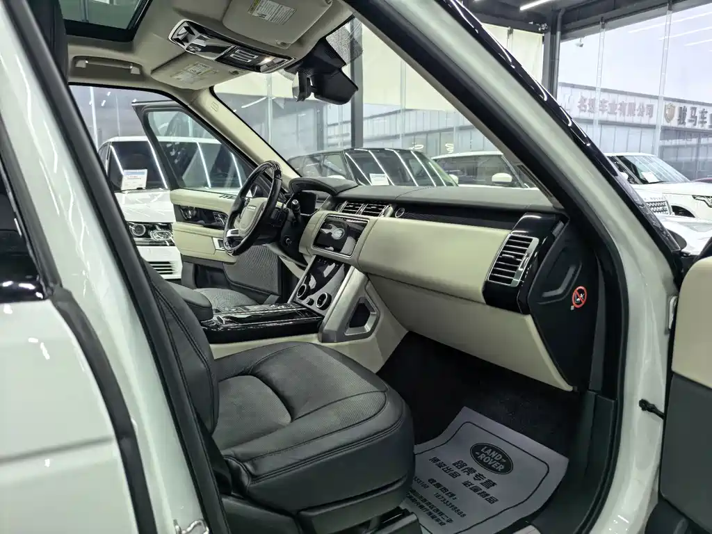 Land Rover Range Rover — миниатюра 8