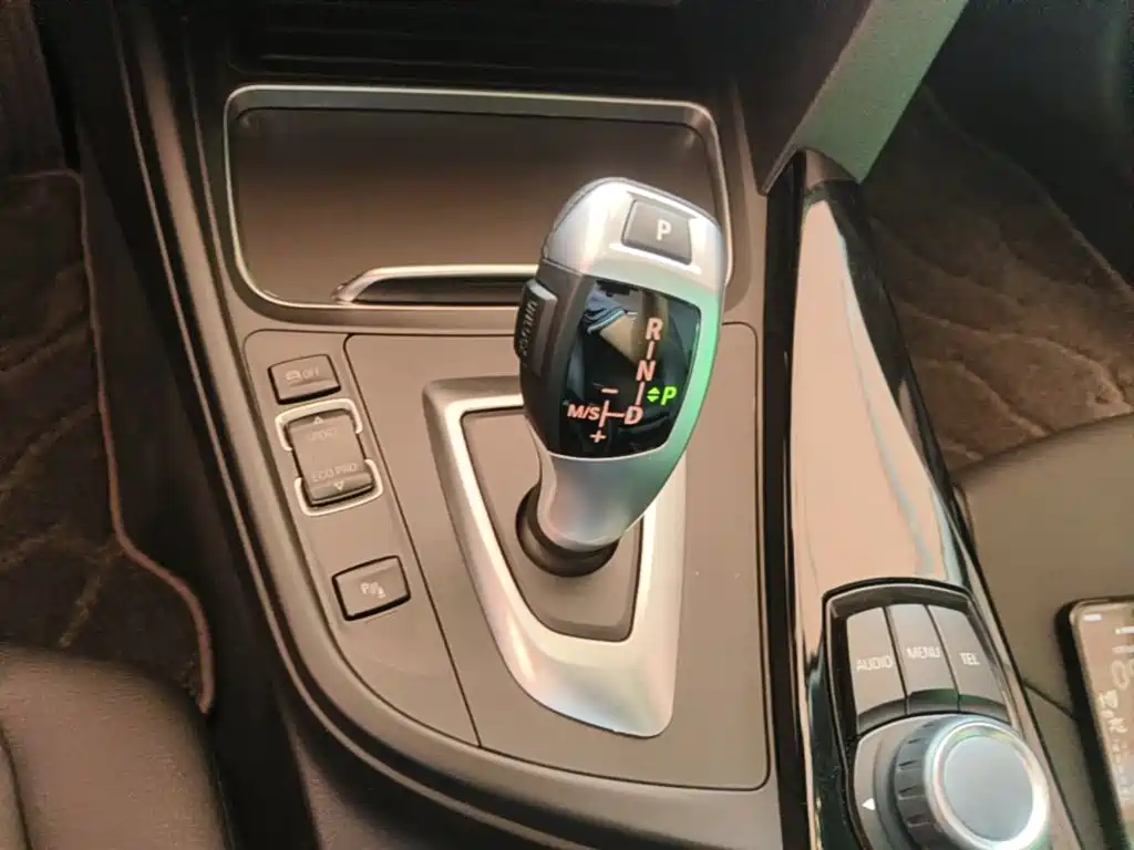 BMW 3 Series — миниатюра 14