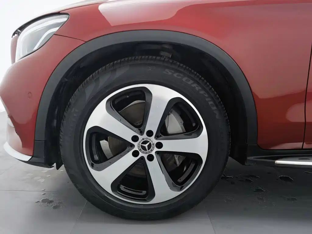 Mercedes-Benz GLC — миниатюра 17
