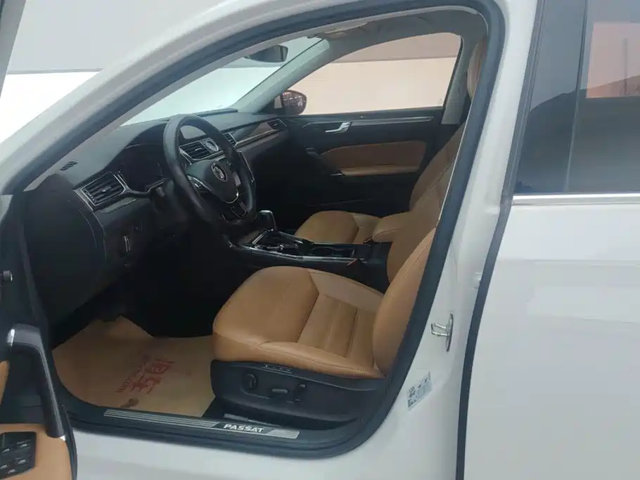 Volkswagen Passat — миниатюра 9