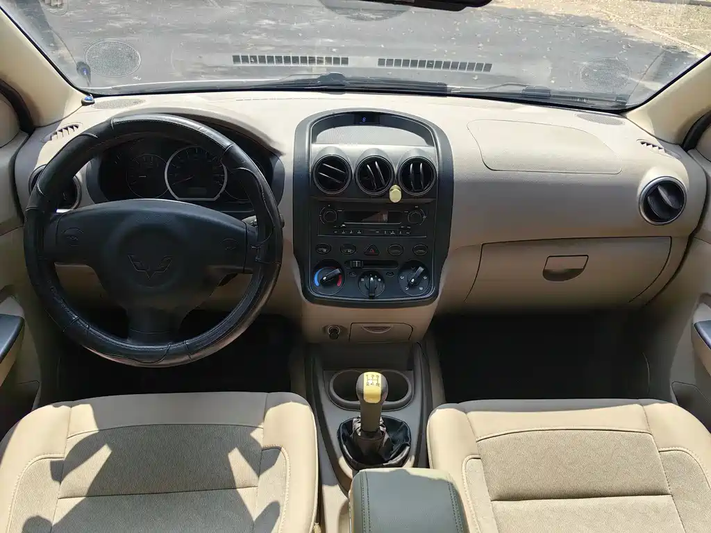 Wuling Hongguang — миниатюра 6