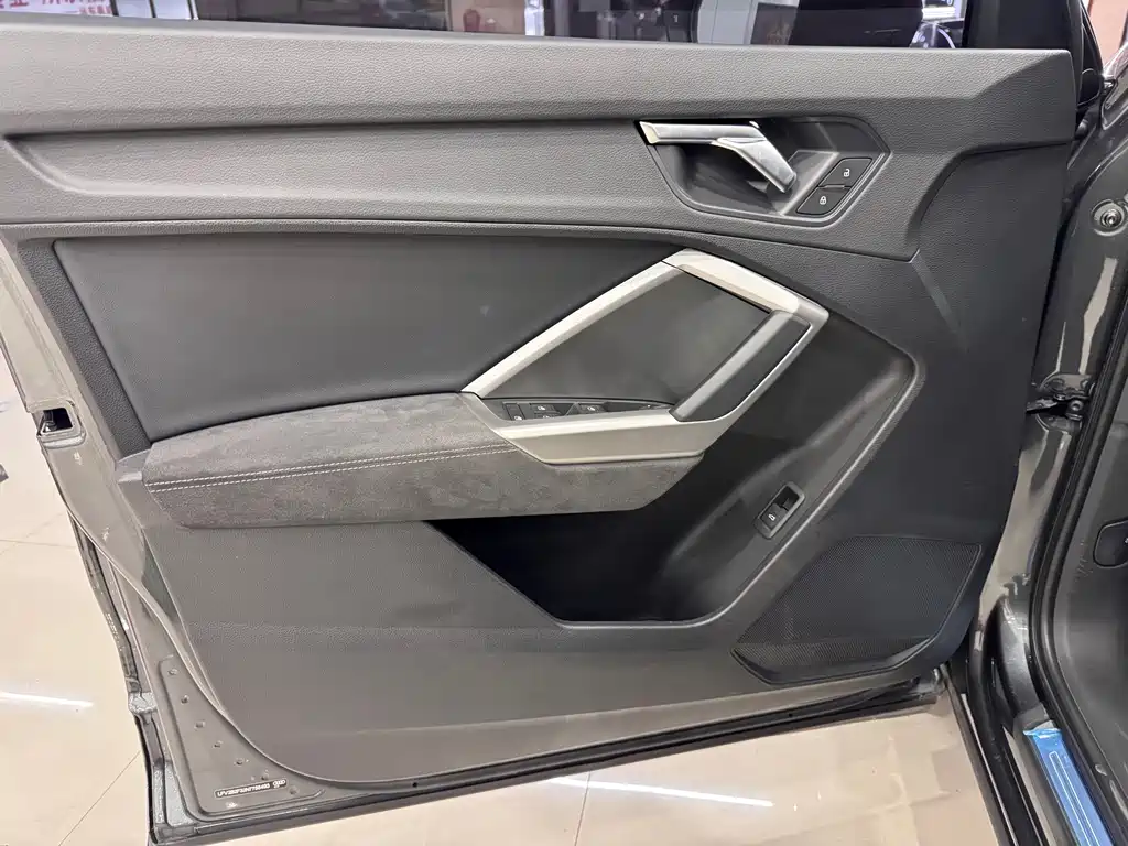 Audi Q3 — миниатюра 7