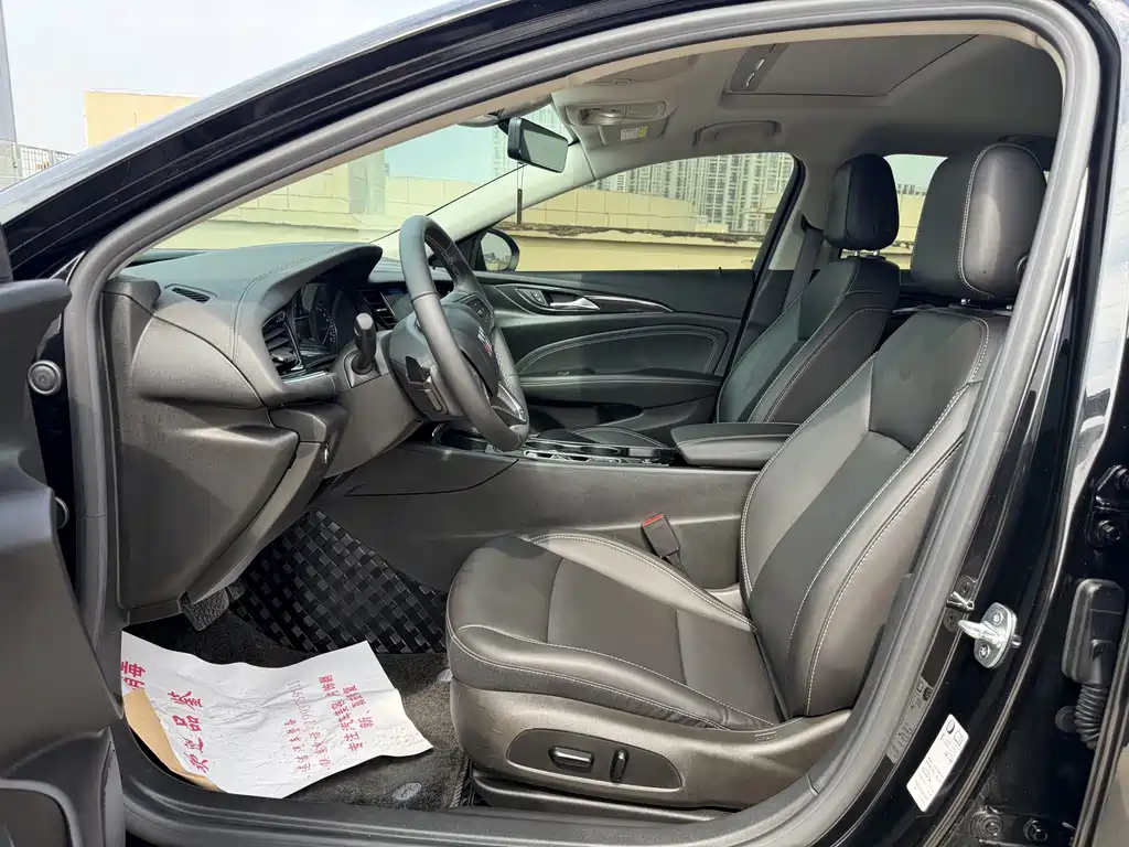 Buick Regal — миниатюра 8
