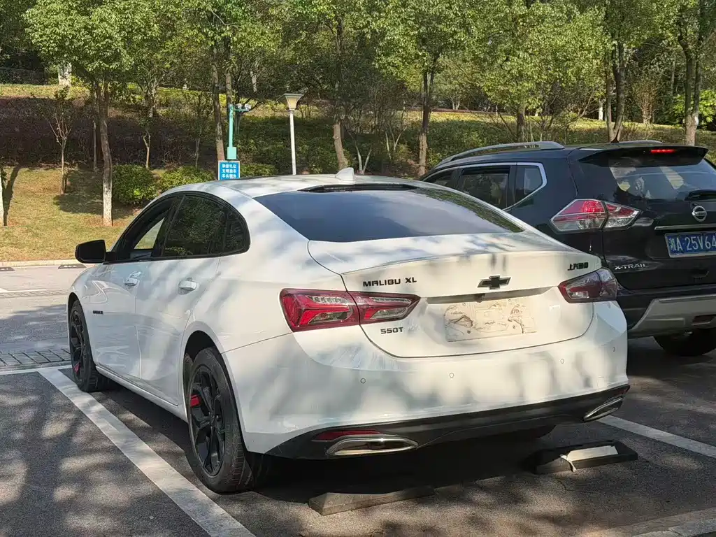 Chevrolet Malibu XL — миниатюра 8