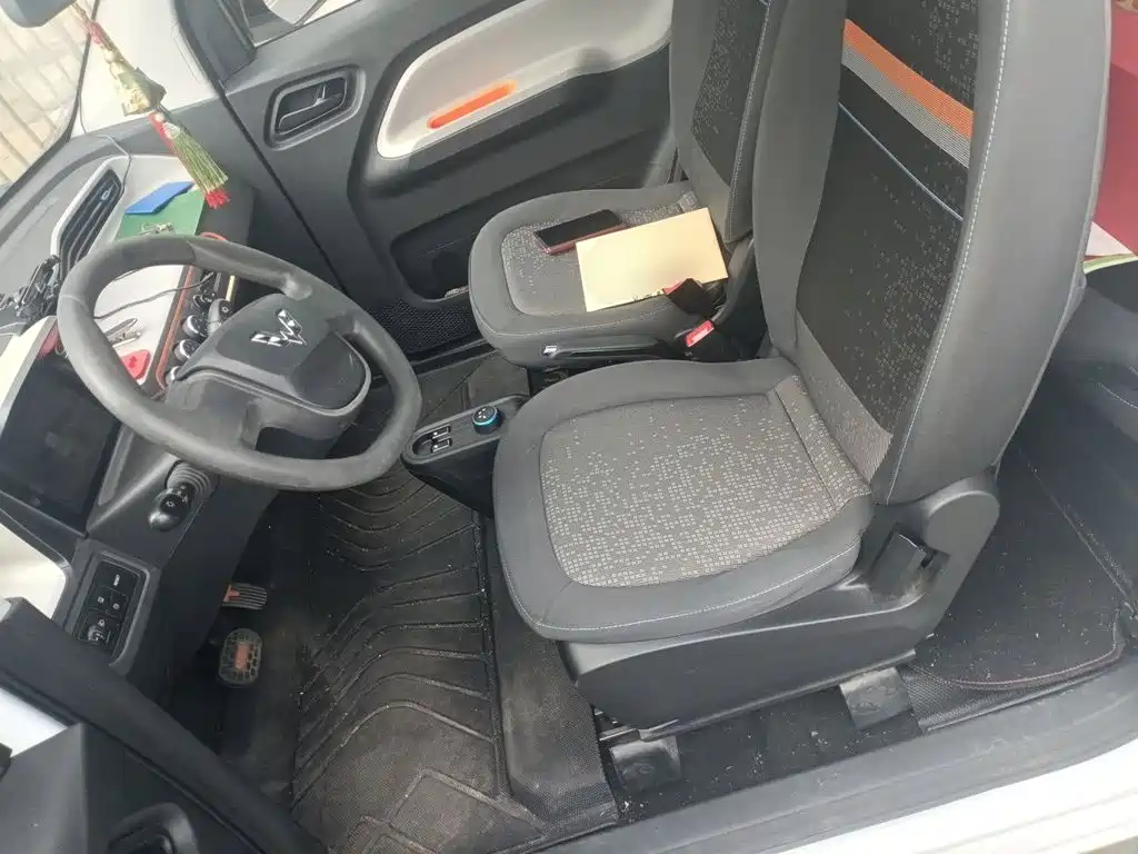 Wuling MINIEV — миниатюра 16