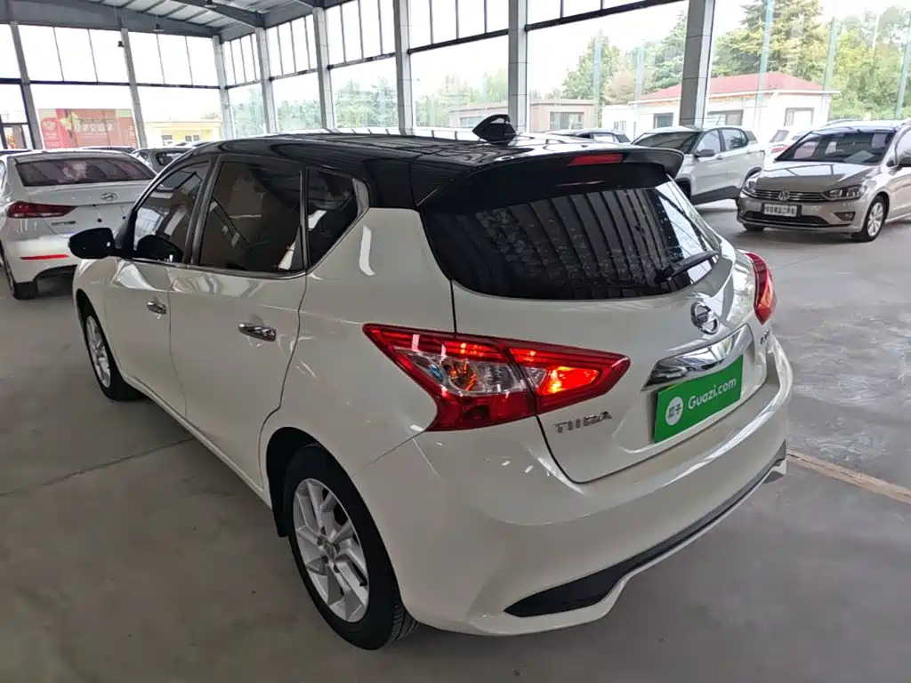 Nissan Tiida — миниатюра 5