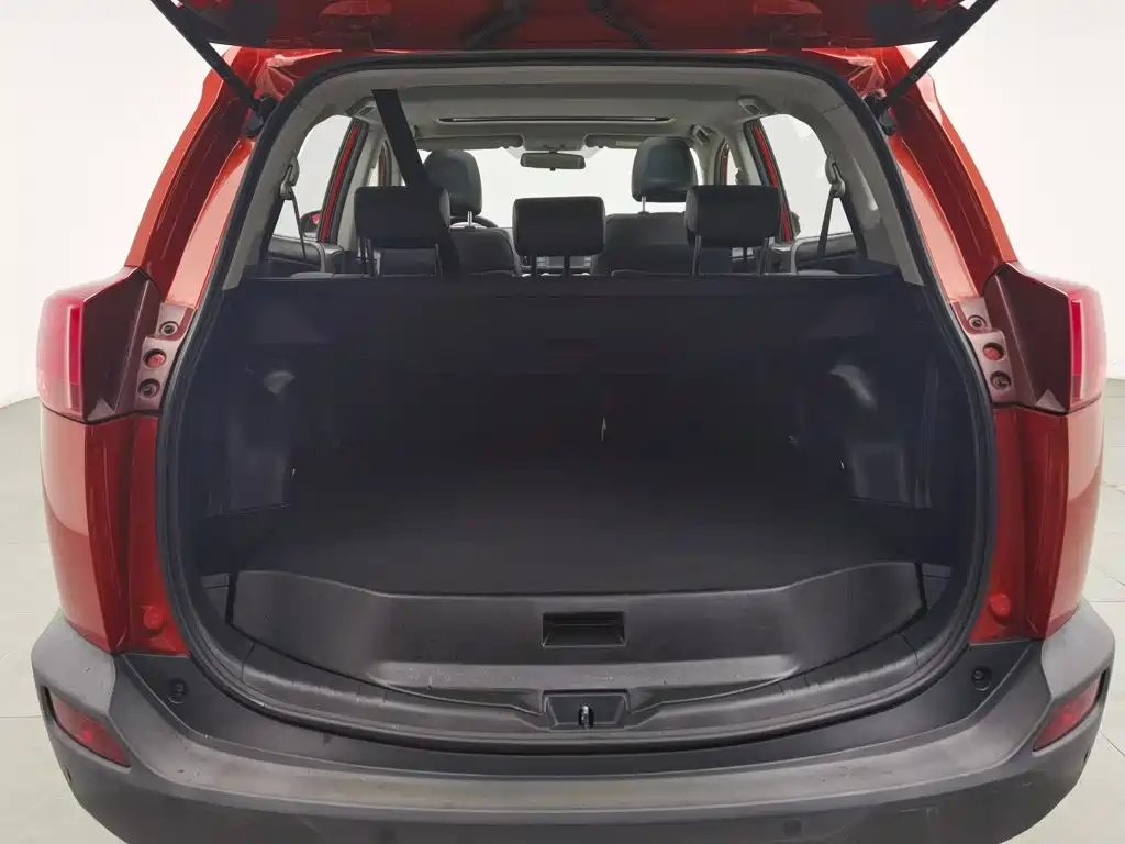 Toyota RAV4 — миниатюра 16