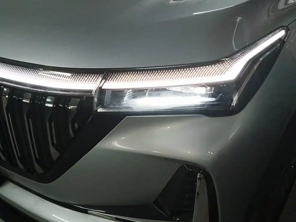Geely Boyue L — миниатюра 24