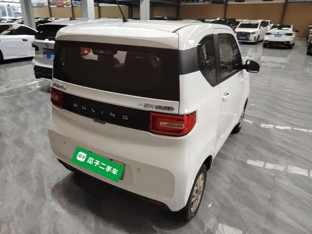Wuling MINIEV — миниатюра 7
