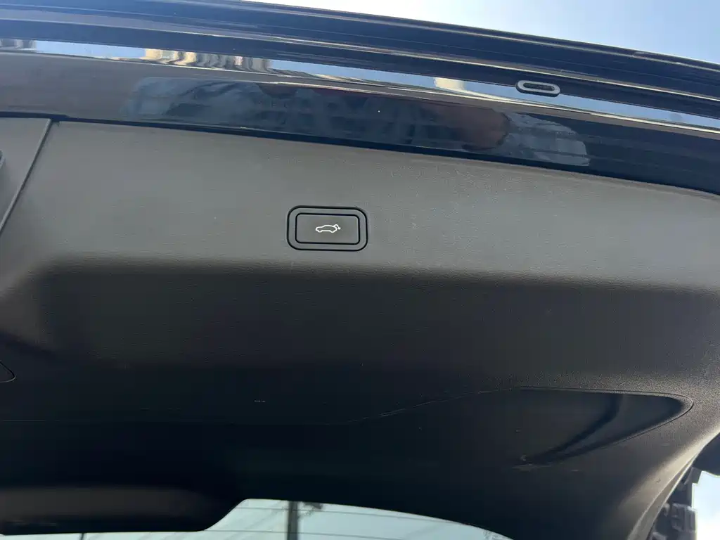 Geely Xingyue L — миниатюра 31