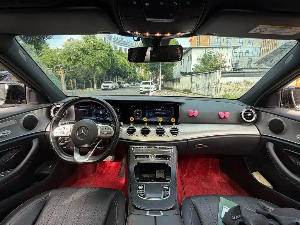 Mercedes-Benz E-Class (Import) — миниатюра 13