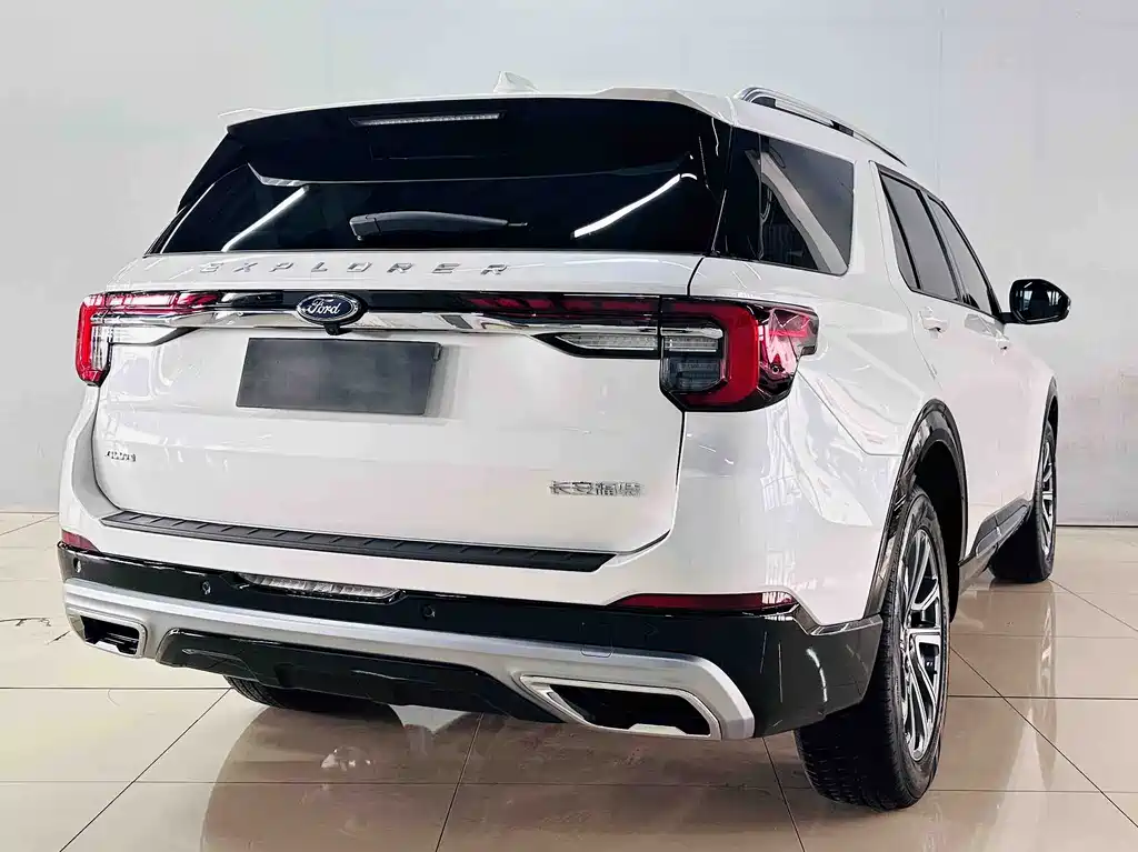Ford Explorer 2.3T EcoBoost 4WD Cross Edition 5 seats, фото 6