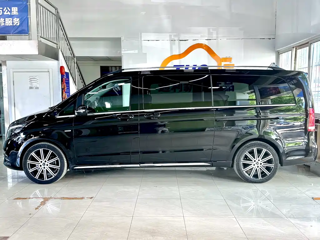 Mercedes-Benz V-Class V 2022 V 260 L Luxury