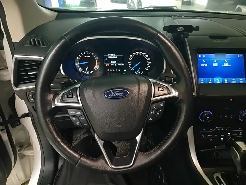 Ford Edge — миниатюра 15