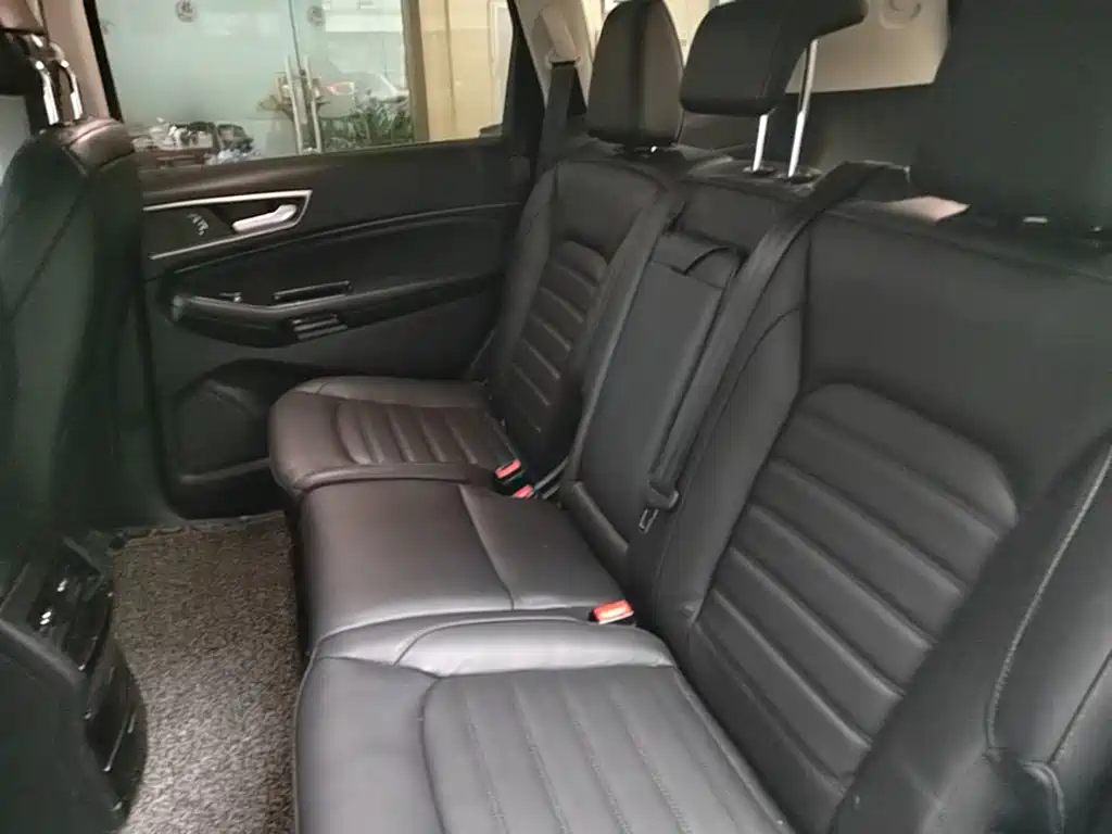 Ford Edge — миниатюра 22