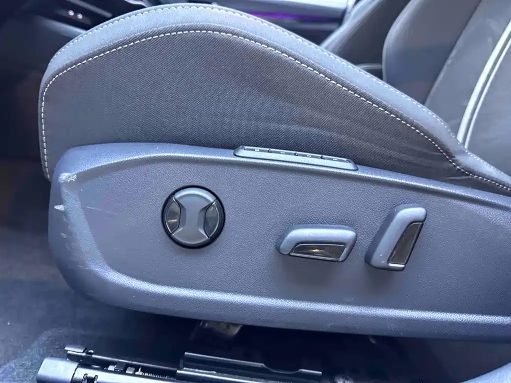 Volkswagen Golf — миниатюра 17