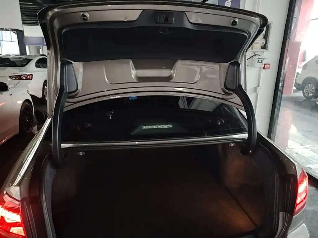 Volkswagen Passat — миниатюра 19