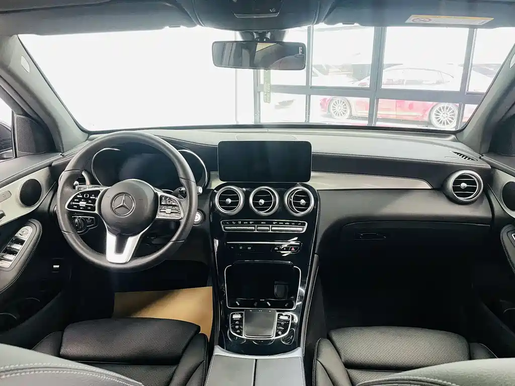 Mercedes-Benz GLC — миниатюра 7