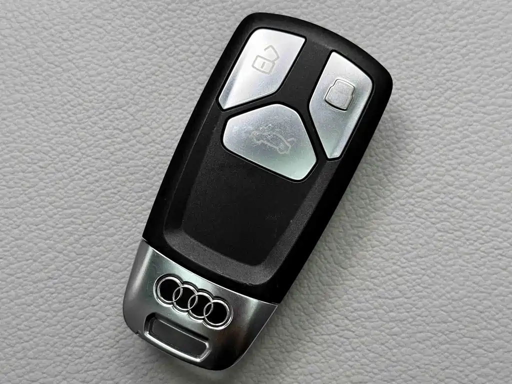 Audi A4L — миниатюра 21